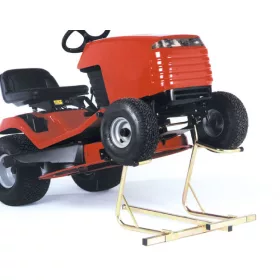 Tisztítási segédlet fűnyírótraktor